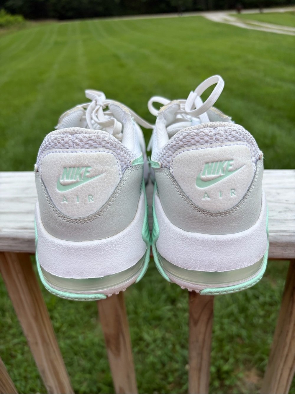 Nike Women’s Air Max Excee White Sneakers with Mint Accents size 9 FZ3769-100 - Picture 7 of 15